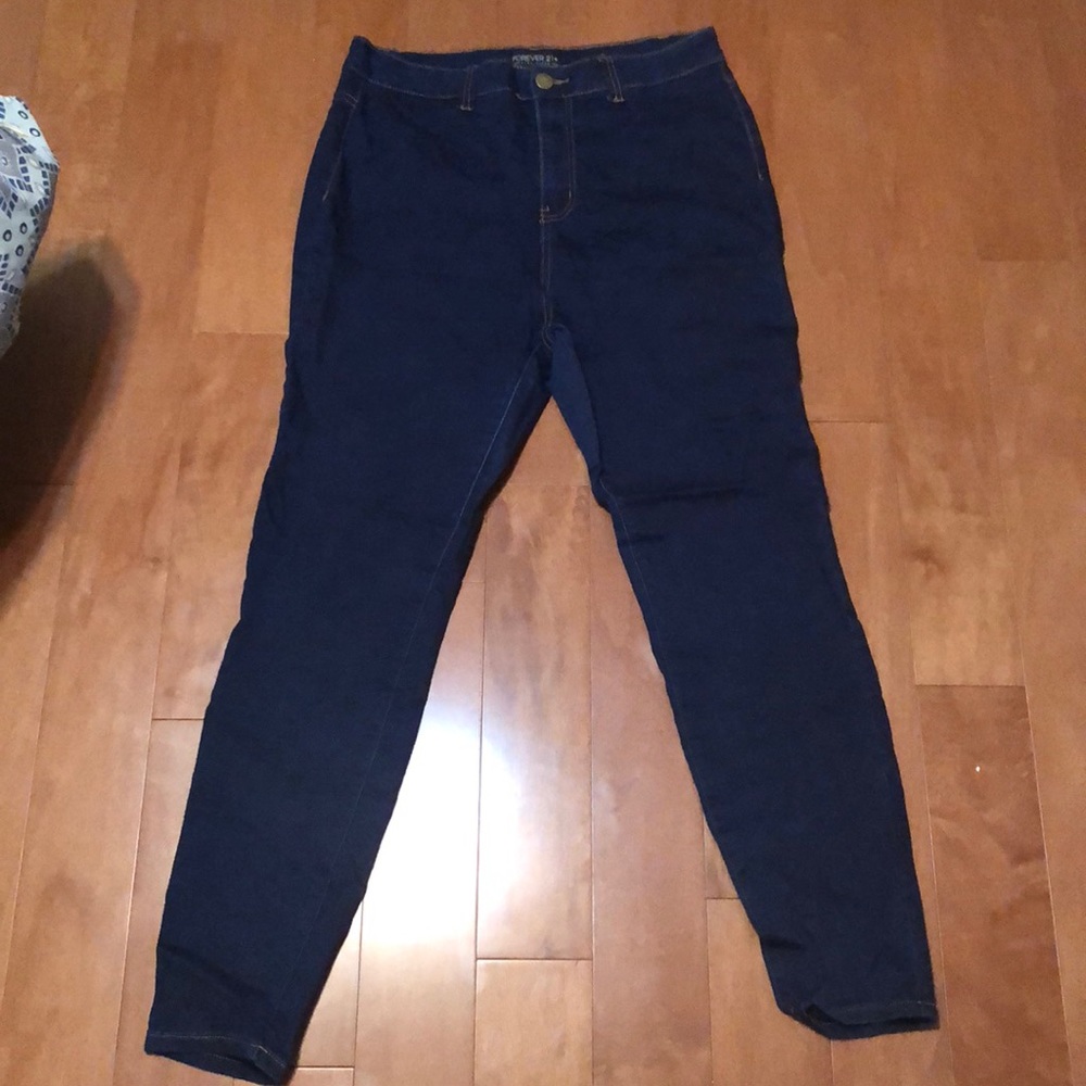 High waisted jeans
